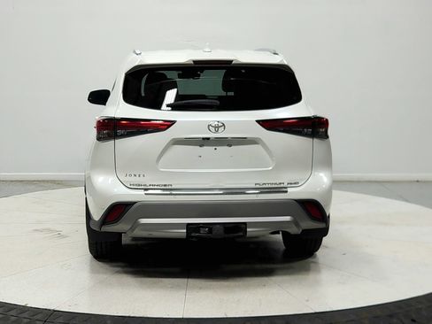 Used 2021 Toyota Highlander Platinum AWD/4WD image 7