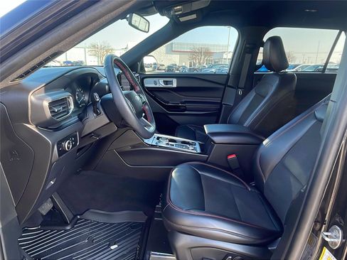 Used 2023 Ford Explorer ST-Line image 21