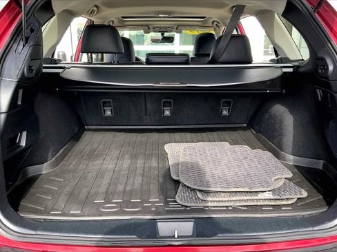 Used 2019 Subaru Outback 2.5i Limited AWD/4WD image 34