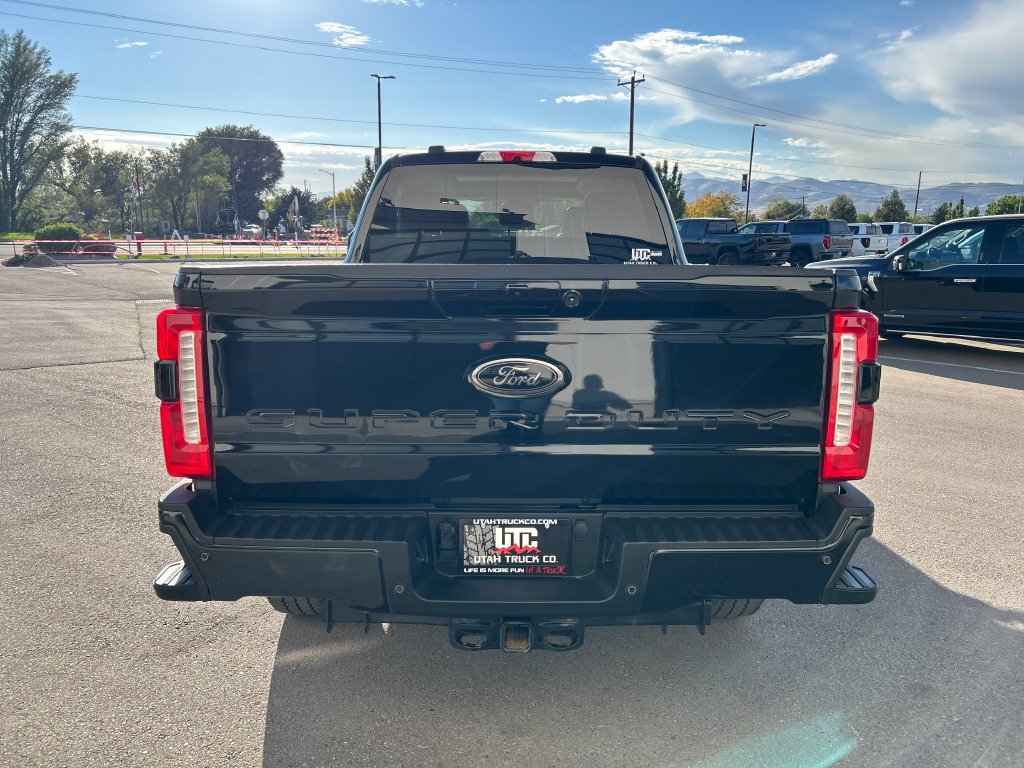 Used 2026 Ford F350 Lariat w/ Black Appearance Package AWD/4WD image 6
