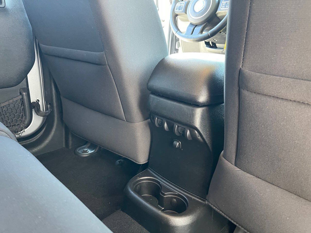 Used 2017 Jeep Wrangler Unlimited Sport AWD/4WD image 29