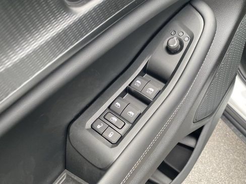 New 2025 Jeep Grand Cherokee L Altitude image 13