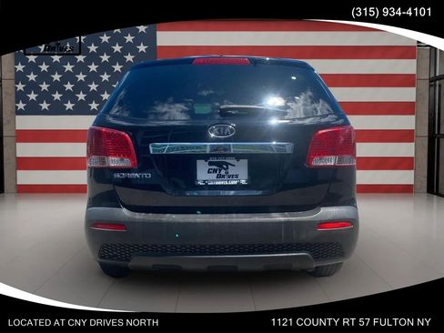 Used 2013 Kia Sorento LX AWD/4WD image 4