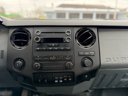 Used 2013 Ford F250 XL w/ XL Value Pkg image 20