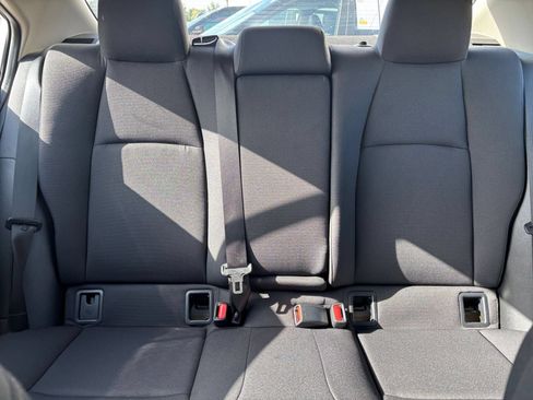 Used 2025 Toyota Corolla LE FWD image 31