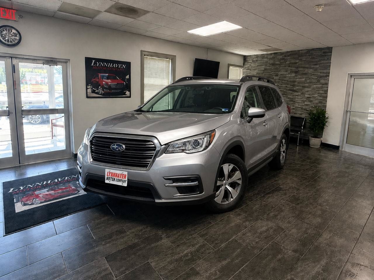 Used 2019 Subaru Ascent Premium AWD/4WD image 3