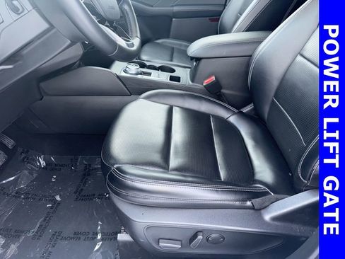 Used 2024 Ford Escape Platinum image 17