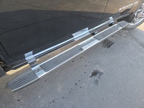 New 2025 GMC Sierra 2500 SLT w/ SLT Premium Package image 19