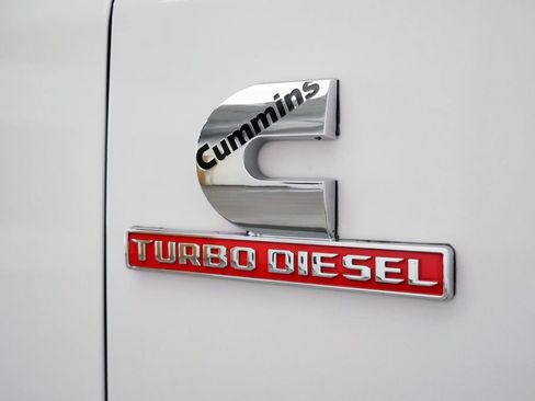 Used 2024 RAM 2500 Big Horn AWD/4WD image 10