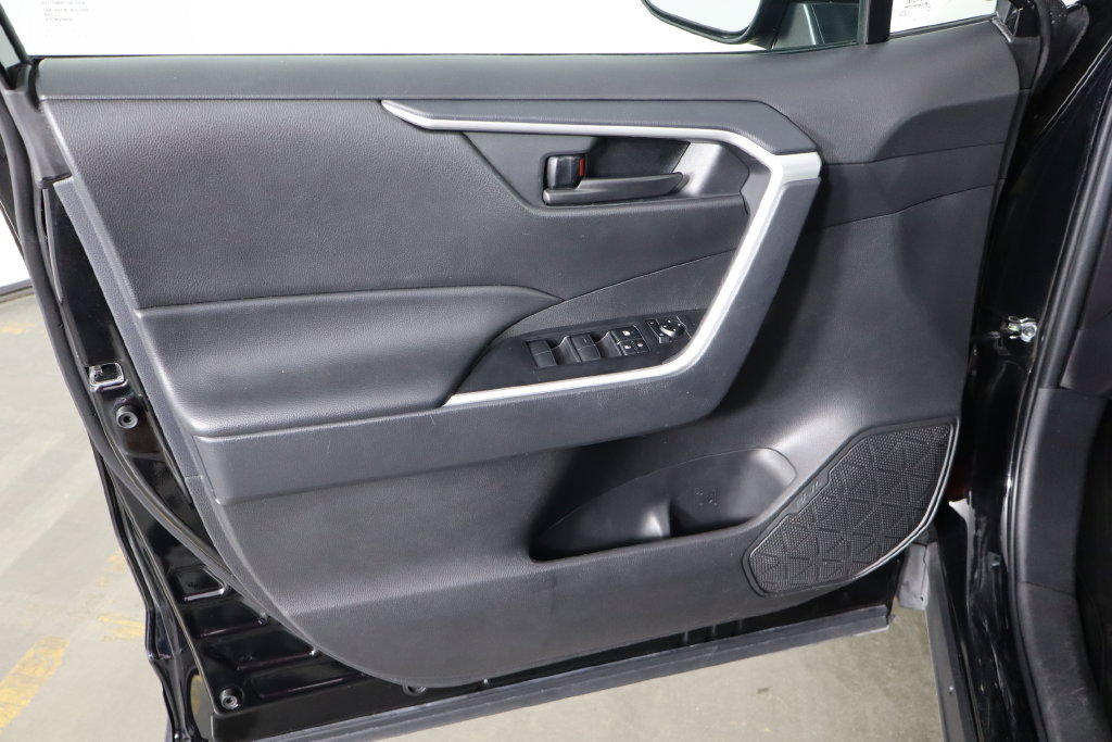 Used 2024 Toyota RAV4 LE FWD image 19