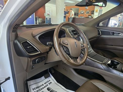 Used 2016 Lincoln MKX Reserve w/ Driver Assistance Package AWD/4WD image 9