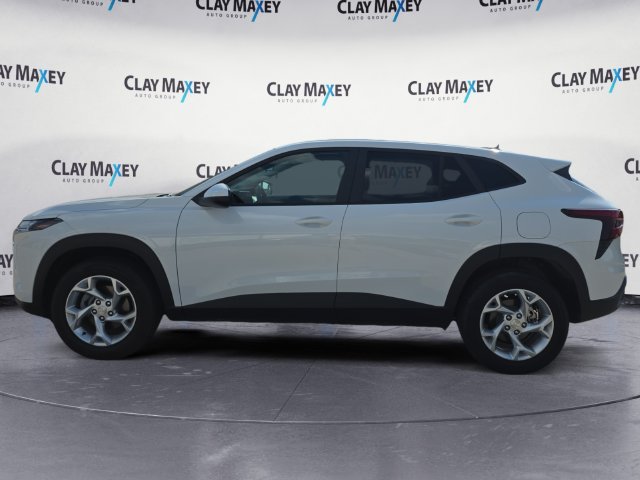 New 2026 Chevrolet Trax LS w/ LS Convenience Package FWD image 2