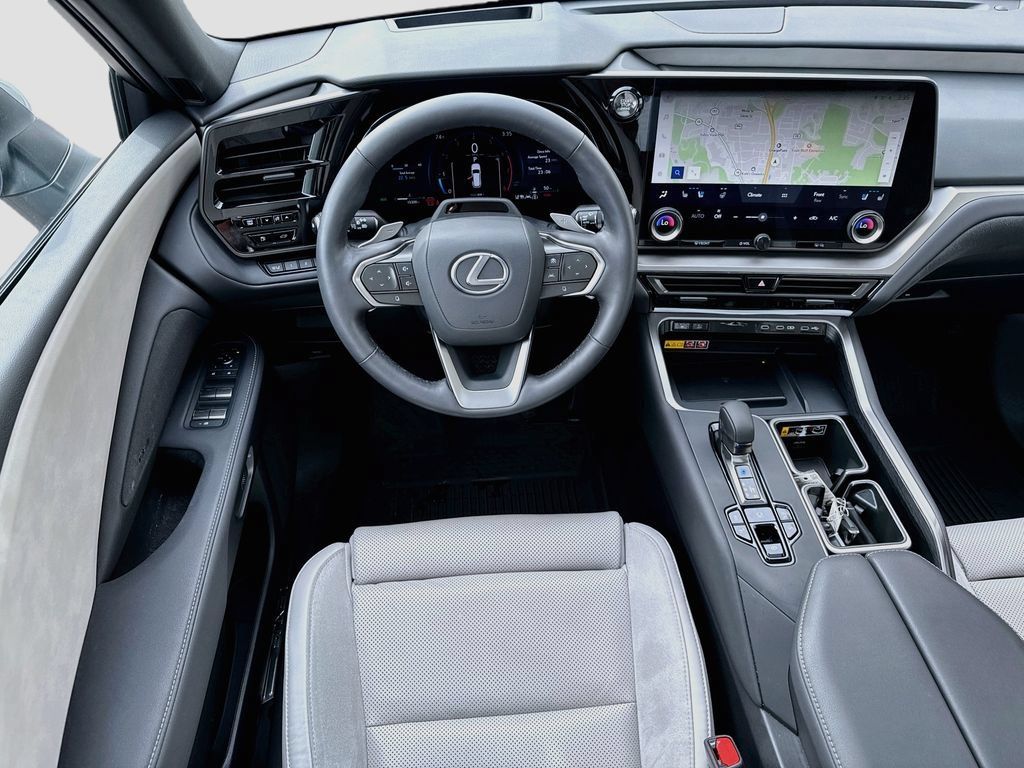 Used 2025 Lexus TX 350 AWD w/ Technology Package image 26