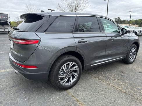 Used 2025 Lincoln Corsair FWD w/ Equipment Group 101A image 6