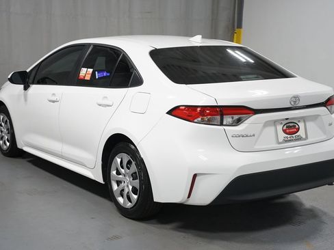 Certified 2025 Toyota Corolla LE w/ Convenience Package FWD image 6