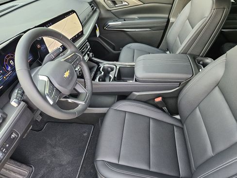 New 2026 Chevrolet Traverse LT w/ Driver Confidence Package FWD image 14