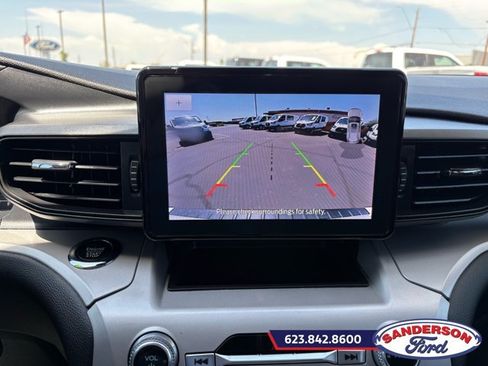 Certified 2024 Ford Explorer XLT RWD image 19