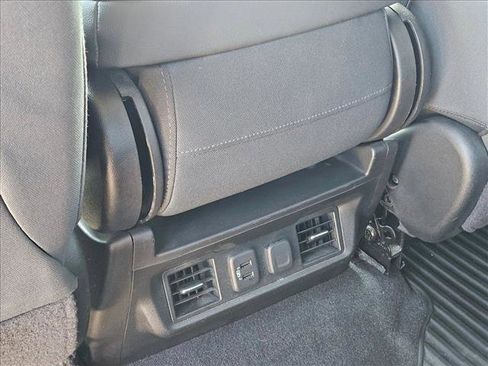 Used 2020 GMC Sierra 1500 SLE w/ SLE Value Package AWD/4WD image 16