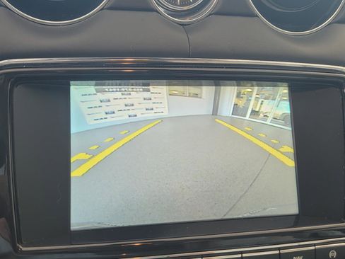 Used 2014 Jaguar XJ L Portfolio AWD/4WD image 37