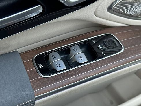 Used 2023 Mercedes-Benz EQS 580 4MATIC Sedan image 13