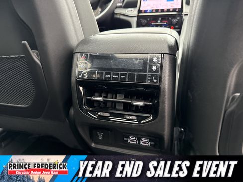 New 2025 Jeep Grand Cherokee L Limited image 16