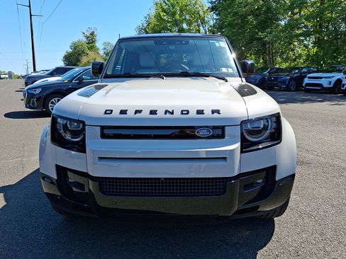 Used 2026 Land Rover Defender 110 X-Dynamic SE AWD/4WD image 5