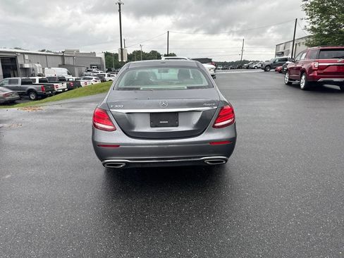 Used 2019 Mercedes-Benz E 300 4MATIC image 5