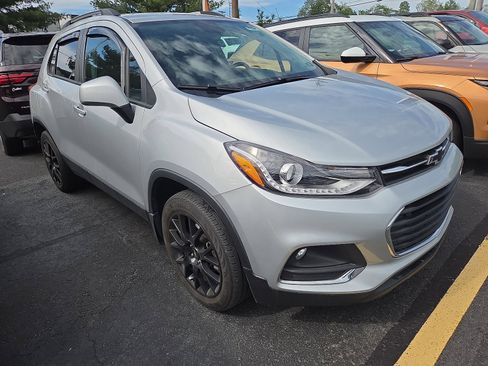 Used 2022 Chevrolet Trax LT w/ Sport Edition AWD/4WD image 1