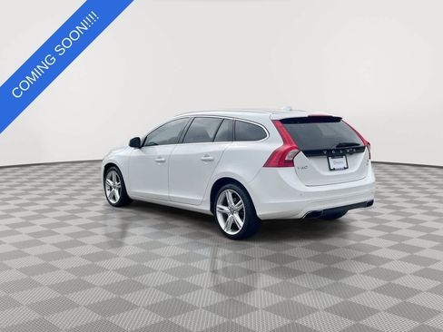 Used 2016 Volvo V60 T5 Premier AWD/4WD image 6