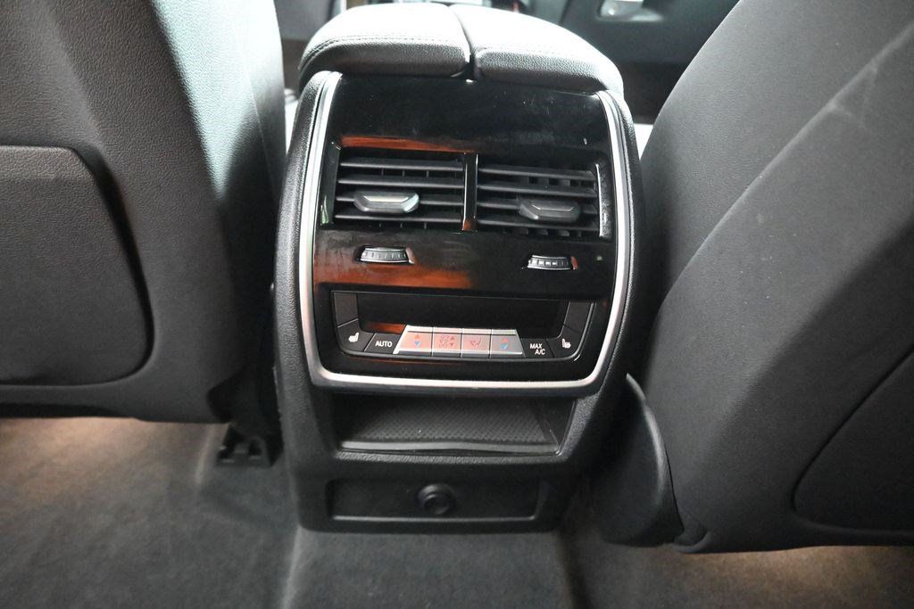 Used 2019 BMW X5 xDrive40i w/ Premium Package 2 AWD/4WD image 15