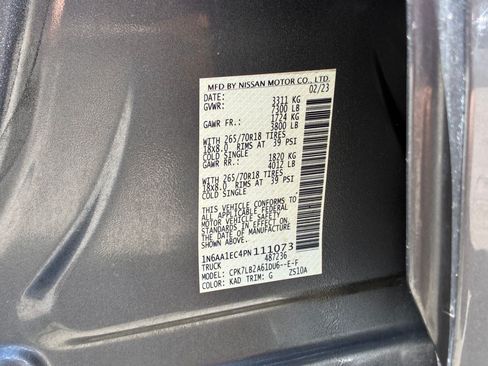 Used 2023 Nissan Titan SV AWD/4WD image 31