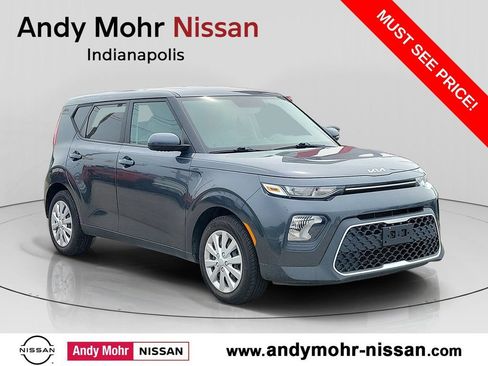 Used 2022 Kia Soul LX FWD image 1