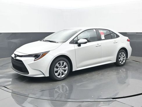 New 2026 Toyota Corolla LE FWD image 21