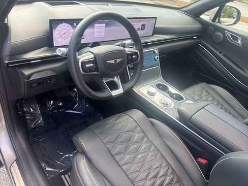 Used 2025 Genesis GV80 3.5T AWD/4WD image 14