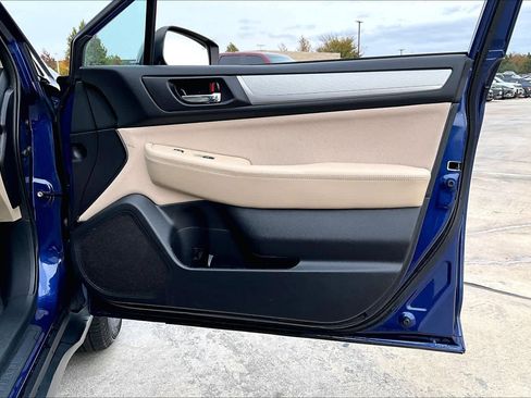 Used 2017 Subaru Outback 2.5i Premium image 22