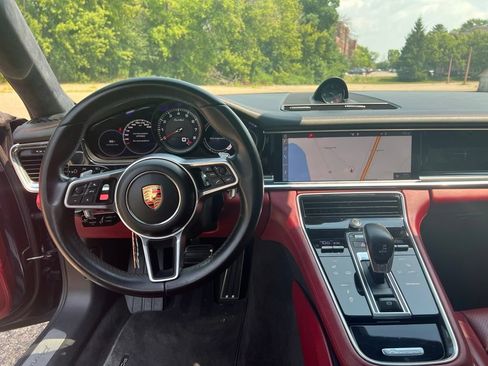 Used 2018 Porsche Panamera Turbo AWD/4WD image 17