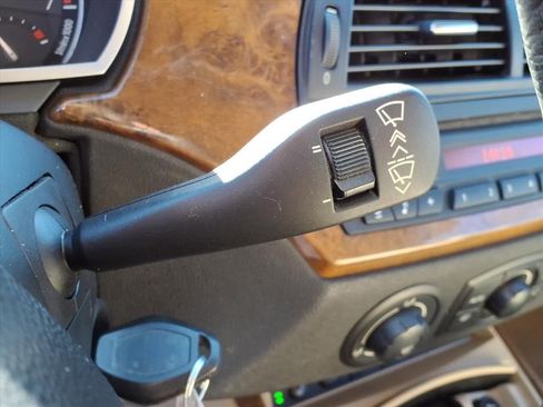 Used 2005 BMW Z4 2.5i image 25