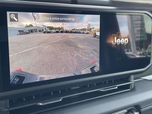 New 2025 Jeep Gladiator Mojave w/ Convenience Group image 3