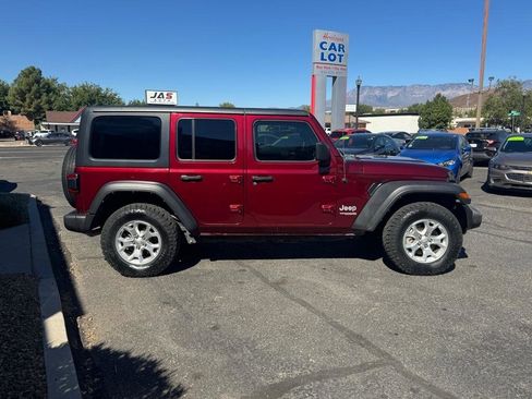 Used 2021 Jeep Wrangler Unlimited Sport image 4