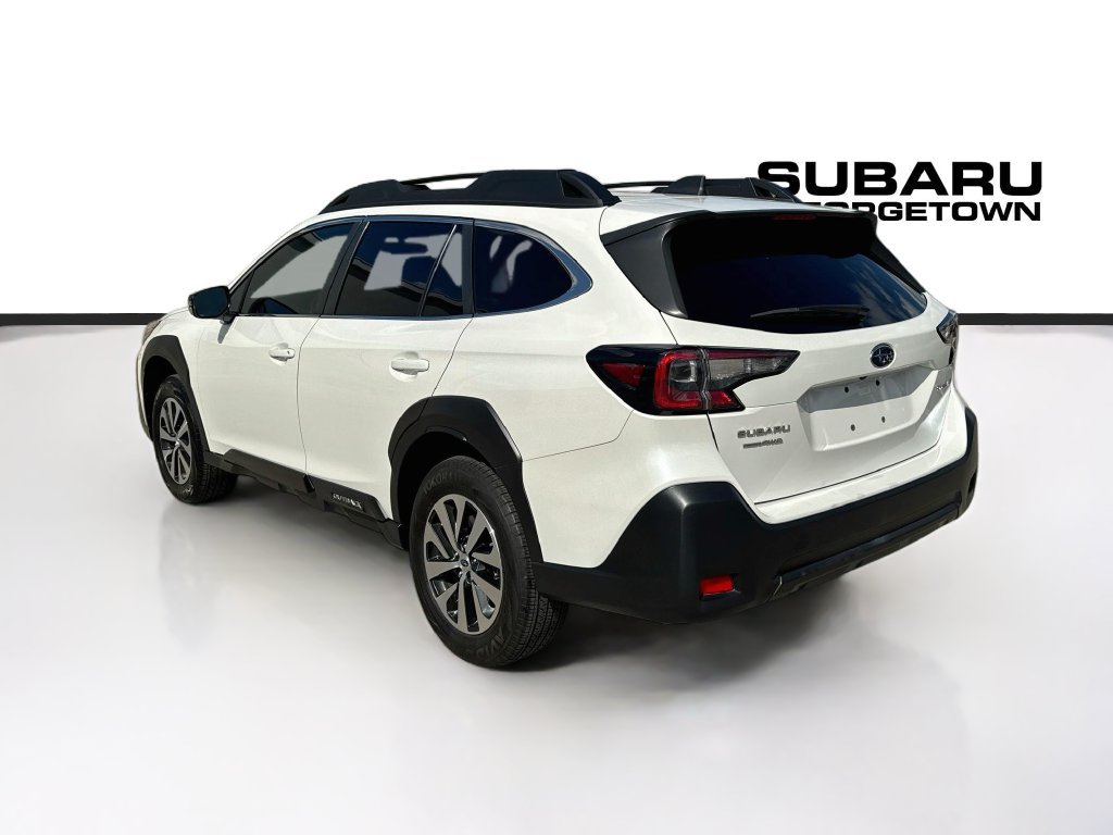 Used 2023 Subaru Outback Premium AWD/4WD image 5