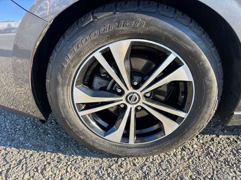 Used 2023 Nissan Sentra SV image 6