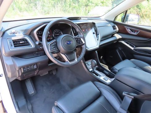 Used 2024 Subaru Ascent Touring AWD/4WD image 27