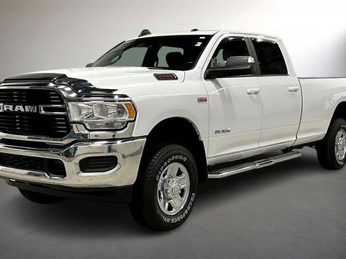 Used 2021 RAM 2500 Big Horn image 3