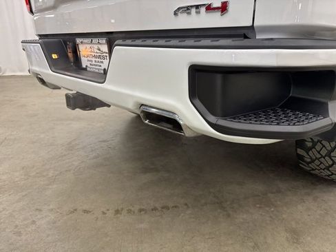 Used 2021 GMC Sierra 1500 AT4 image 23