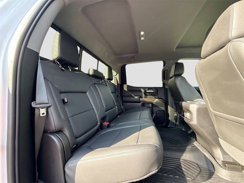 Used 2020 Chevrolet Silverado 1500 LT Trail Boss image 28