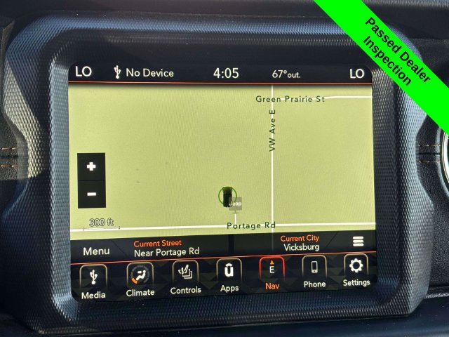 Used 2021 Jeep Wrangler Unlimited Sahara AWD/4WD image 16