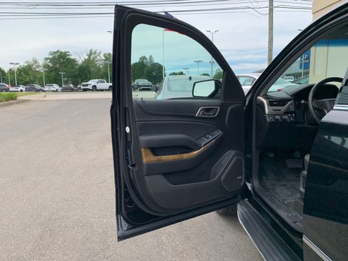 Used 2017 GMC Yukon Denali AWD/4WD image 14