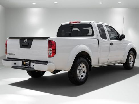 Used 2019 Nissan Frontier S RWD image 6