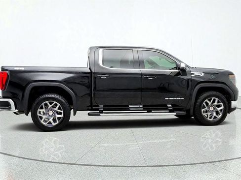 Used 2025 GMC Sierra 1500 SLE AWD/4WD image 4