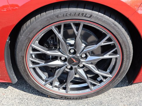 Used 2024 Chevrolet Corvette Stingray Preferred Conv w/ Battery Protection Package RWD image 18